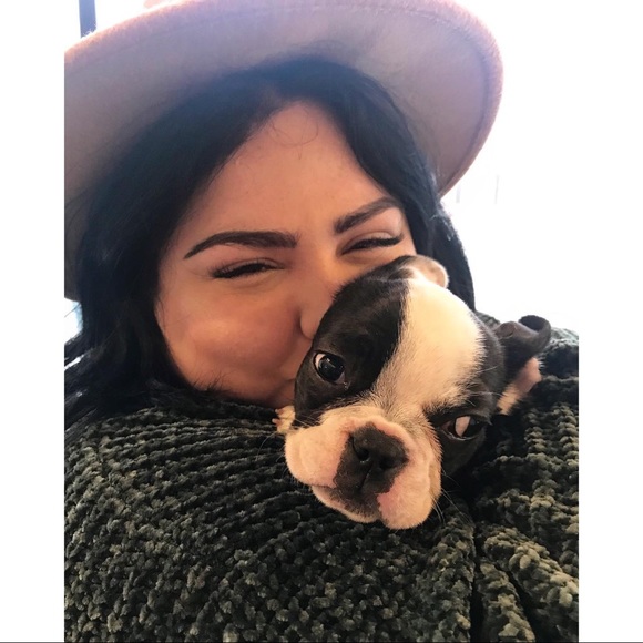 Meet your Posher, Brittni - Picture 1 of 1